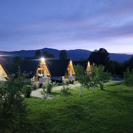 Resort La Familia Bihać Exteriör bild