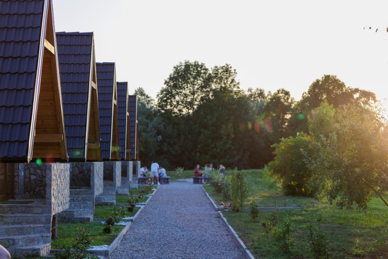Resort La Familia Bihać Exteriör bild