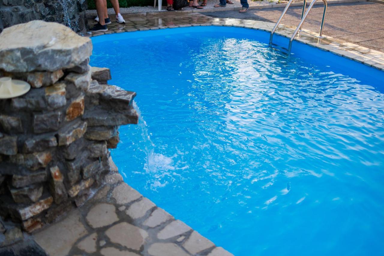 Resort La Familia Bihać Exteriör bild
