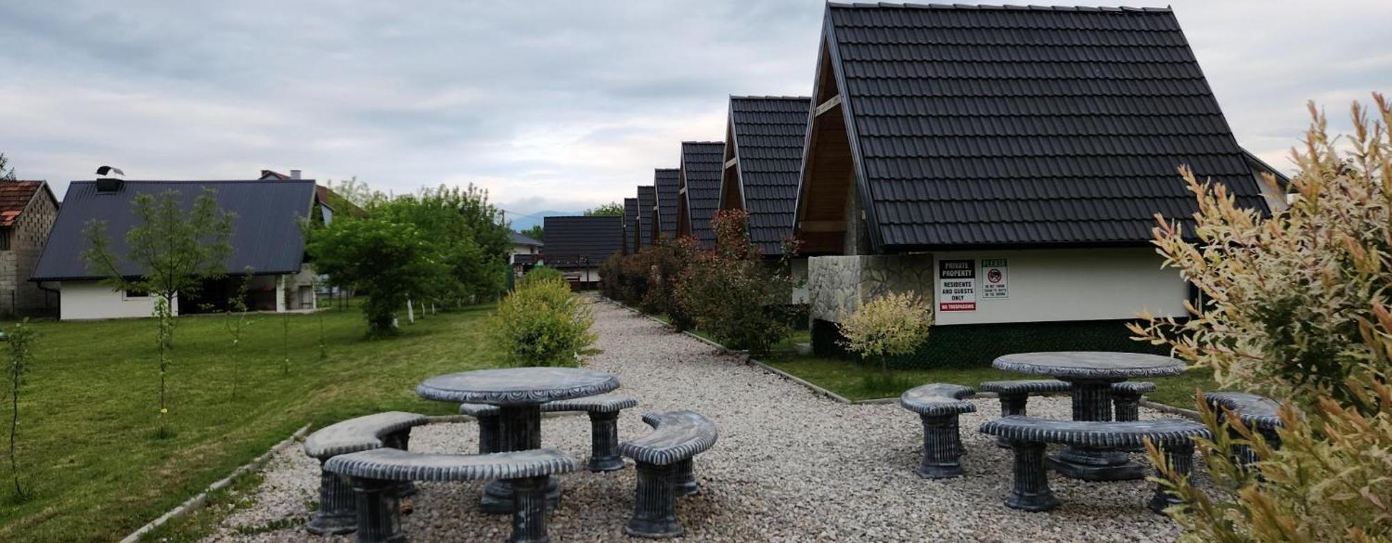 Resort La Familia Bihać Exteriör bild